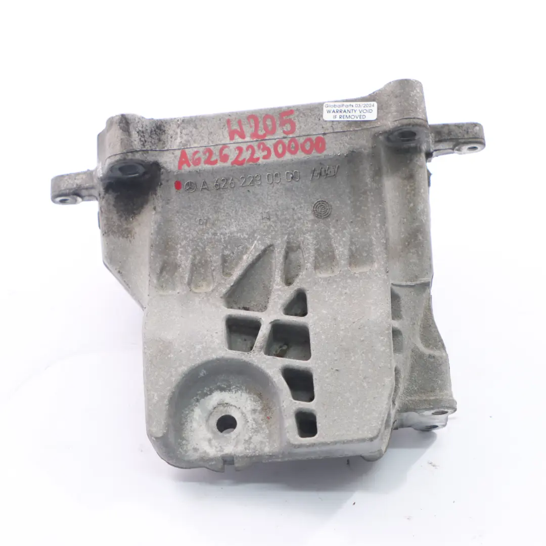 Staffa motore Mercedes W205 Diesel OM626 Montaggio a destra per con numero di parte A6262230000 Staffa motore Mercedes W205 Diesel OM626 Montaggio a destra - SKU A6262230000 - Numero di parte A6262230000