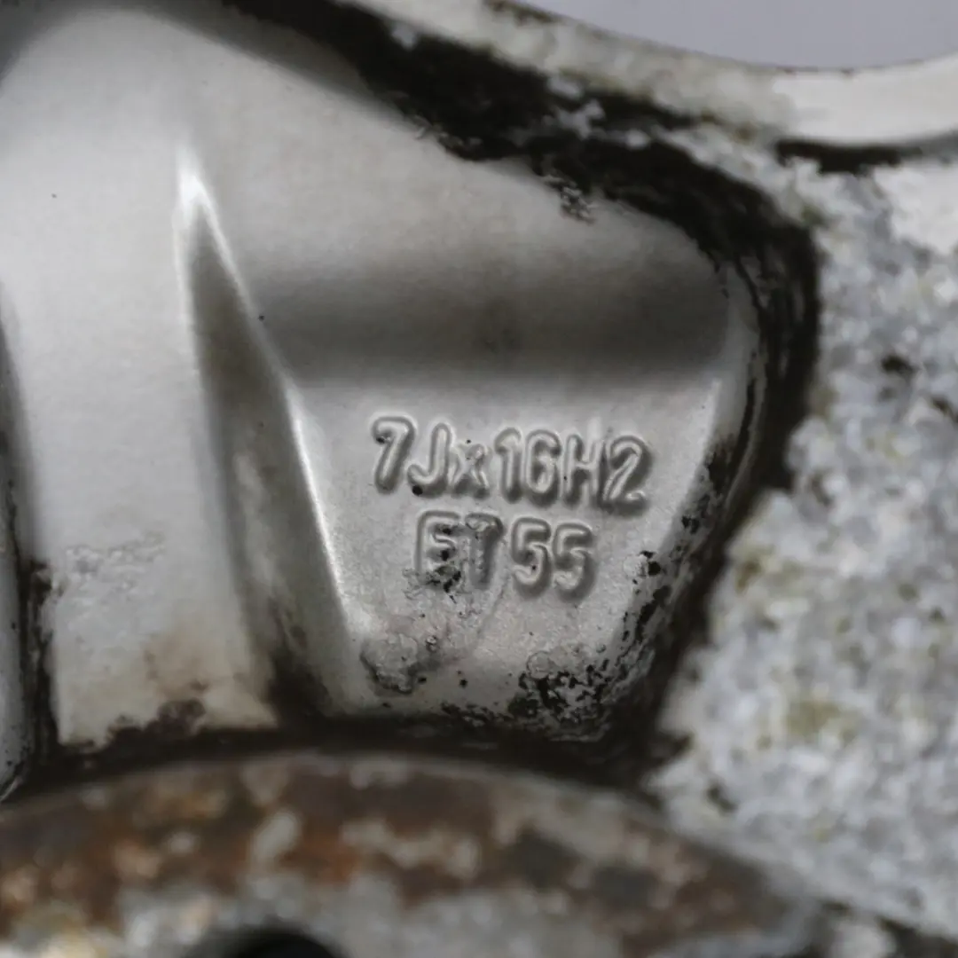 Jante alliage argent 16" ET:55 7J pour Mercedes Vito W638 à propos du numéro de pièce A6384010102 Mercedes Vito W638 Jante alliage argent 16" ET:55 7J - SKU A6384010102-1 - Numéro de pièce A6384010102