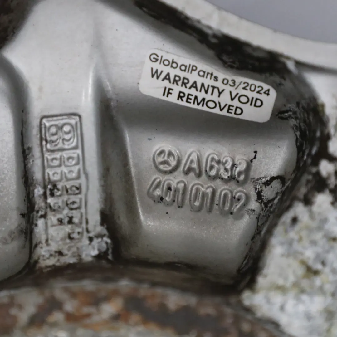 Cerchio in lega argento 16" ET:55 7J per Mercedes Vito W638 con numero di parte A6384010102 Mercedes Vito W638 Cerchio in lega argento 16" ET:55 7J - SKU A6384010102-1 - Numero di parte A6384010102