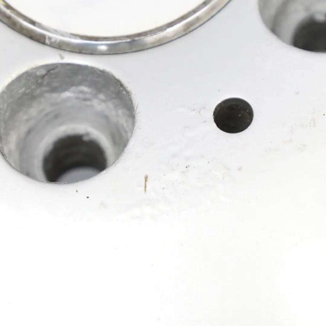 Silberne Leicht metall felge 16" ET:55 7J für Mercedes Vito W638 mit Teilenummer A6384010102 Mercedes Vito W638 Silberne Leicht metall felge 16" ET:55 7J - SKU A6384010102-1 - Teilenummer A6384010102