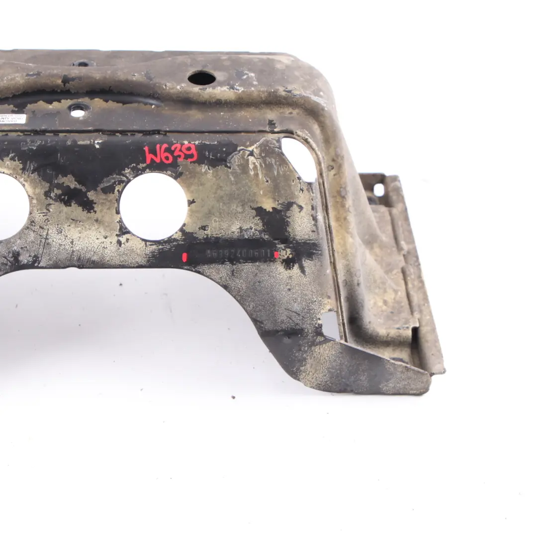 Supporto motore Supporto cambio Staffa portante per Mercedes W639 con numero di parte A6392400601 Mercedes W639 Supporto motore Supporto cambio Staffa portante - SKU A6392400601 - Numero di parte A6392400601