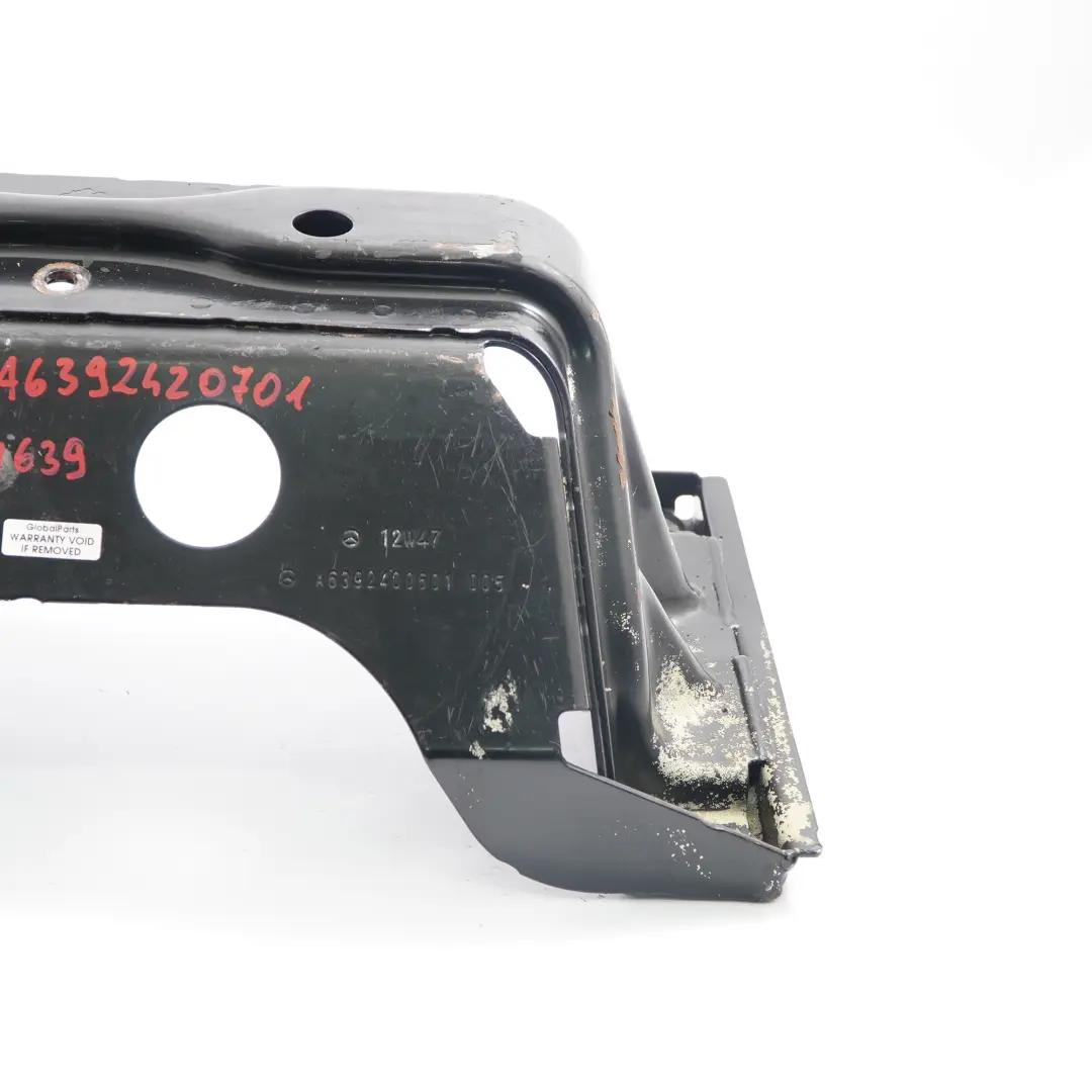 Łapa Skrzyni do Mercedes W639 Vito o numerze A6392420701 Mercedes W639 Vito Łapa Skrzyni - SKU A6392420701 - Numer Części A6392420701