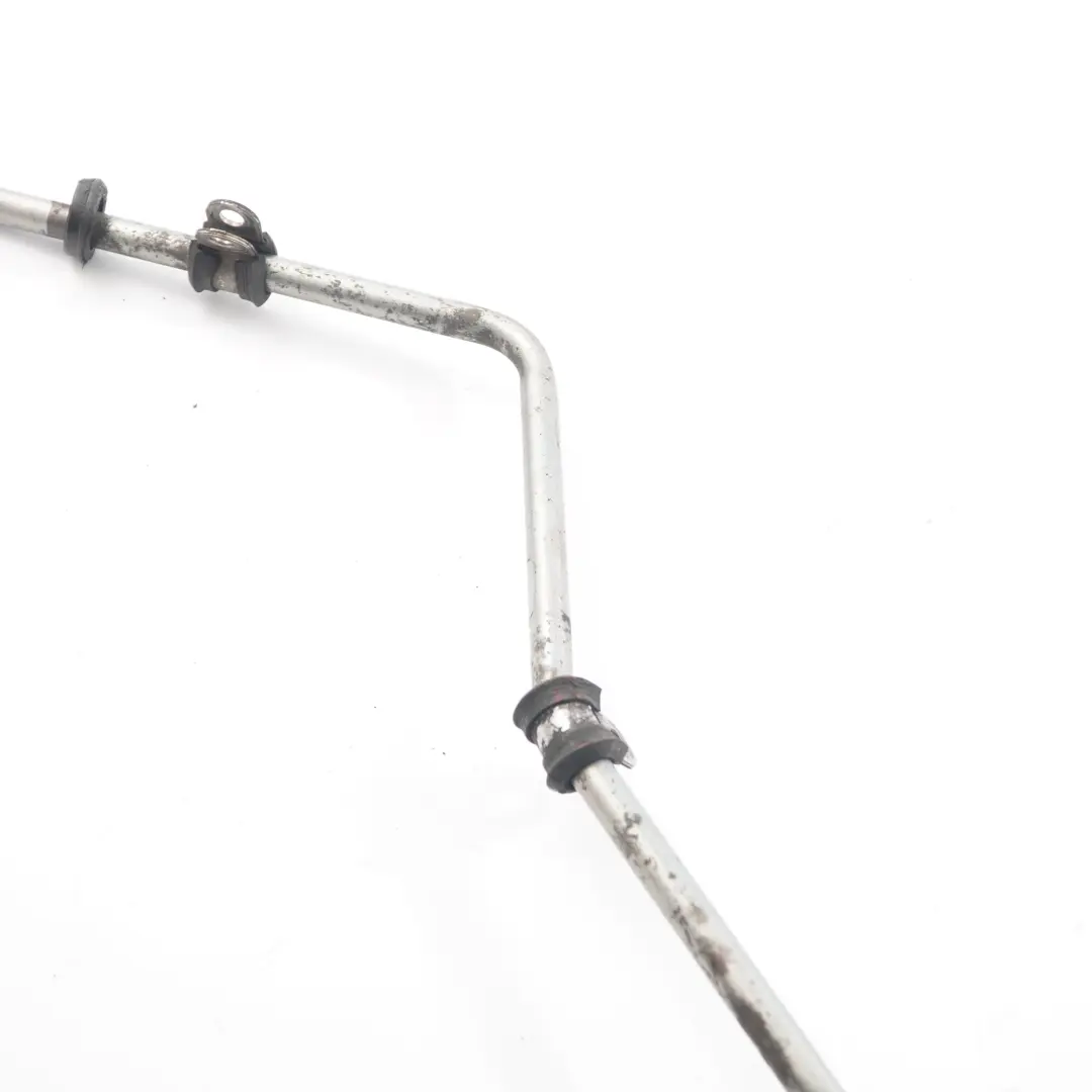 OM646 tubo dell'olio cambio olio raffreddatore linea per Mercedes W639 con numero di parte A6392712396 Mercedes W639 OM646 tubo dell'olio cambio olio raffreddatore linea - SKU A6392712396 - Numero di parte A6392712396