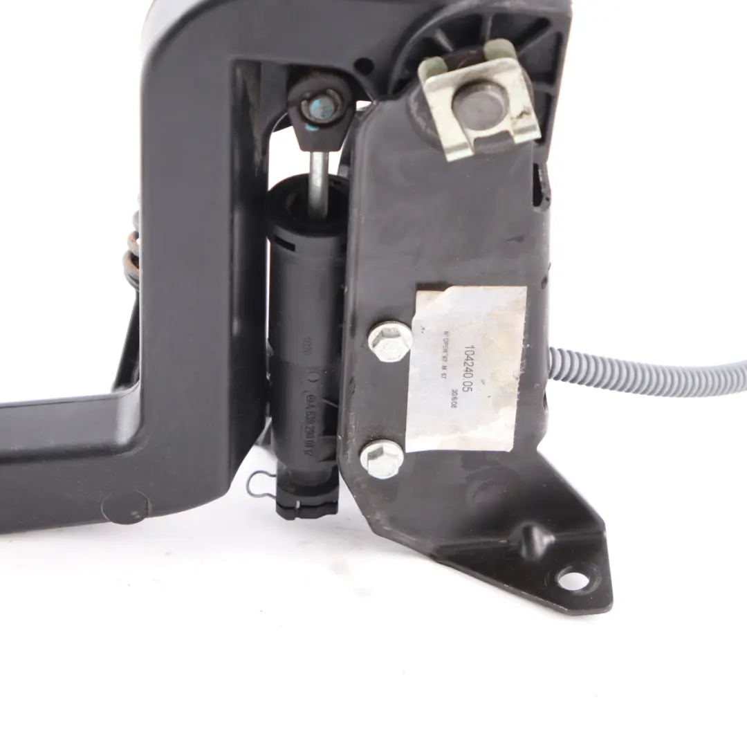 Clutch Pedal Mercedes Vito Viano W639 Manual Pedal Assembly to with Part number A6392900016 Clutch Pedal Mercedes Vito Viano W639 Manual Pedal Assembly - SKU A6392900016 - Part number A6392900016
