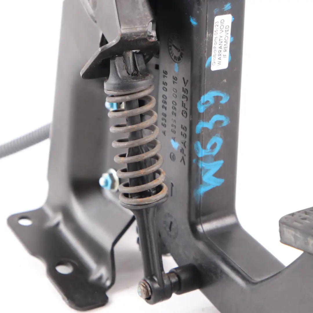  Clutch Pedal Mercedes Vito Viano W639 Manual Pedal Assembly - SKU A6392900016 - Part number A6392900016