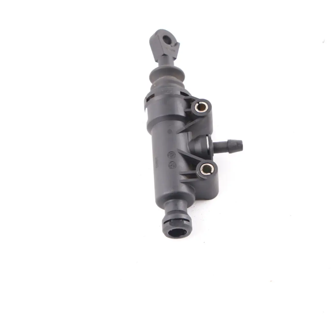 Clutch Master Cylinder A6392900012 to Mercedes Vito Viano W639 with Part number A6392900112 Mercedes Vito Viano W639 Clutch Master Cylinder A6392900012 - SKU A6392900112 - Part number A6392900112