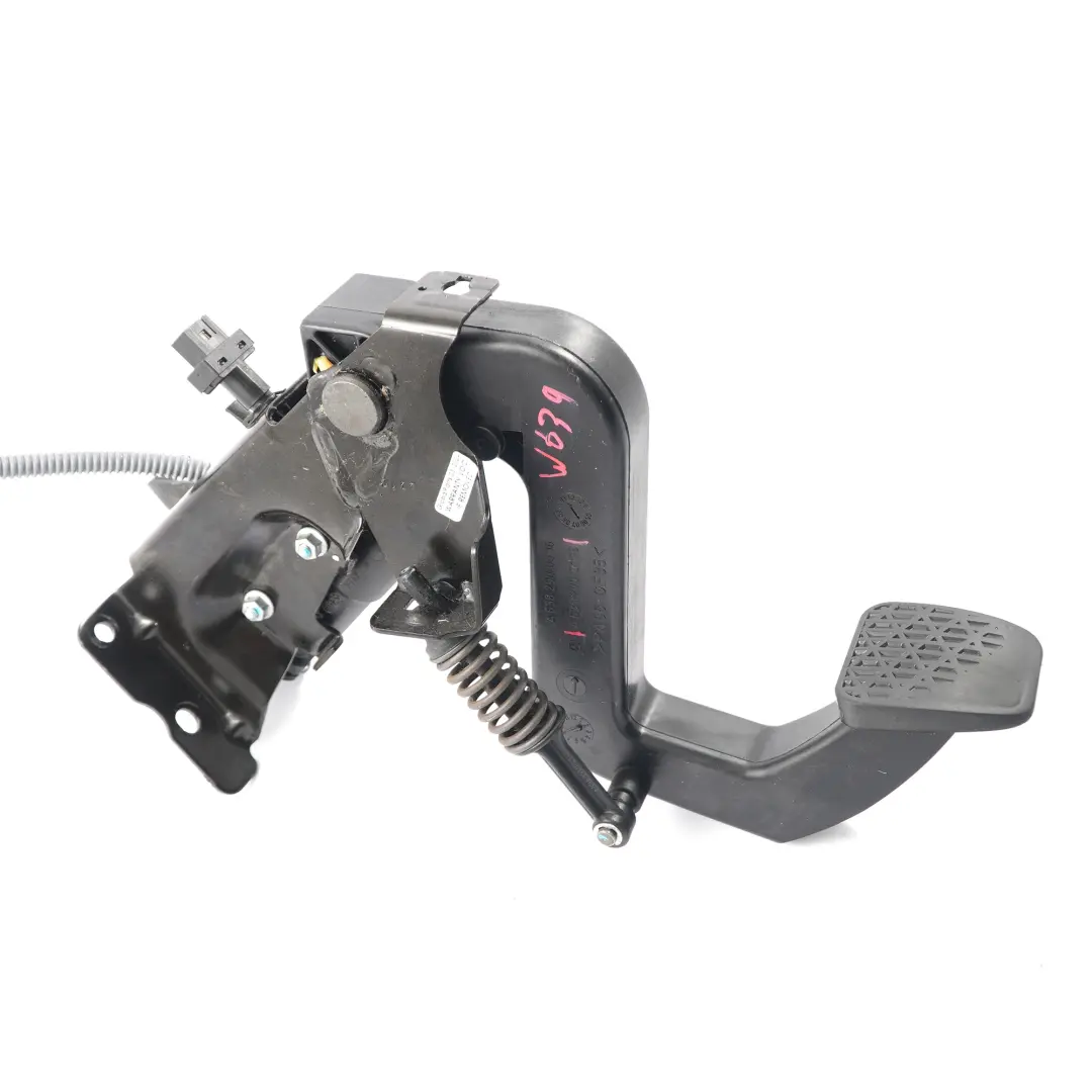  Kupplungspedal Mercedes Vito Viano W639 Manual Pedal Montage - SKU A6392900116 - Teilenummer A6392900116