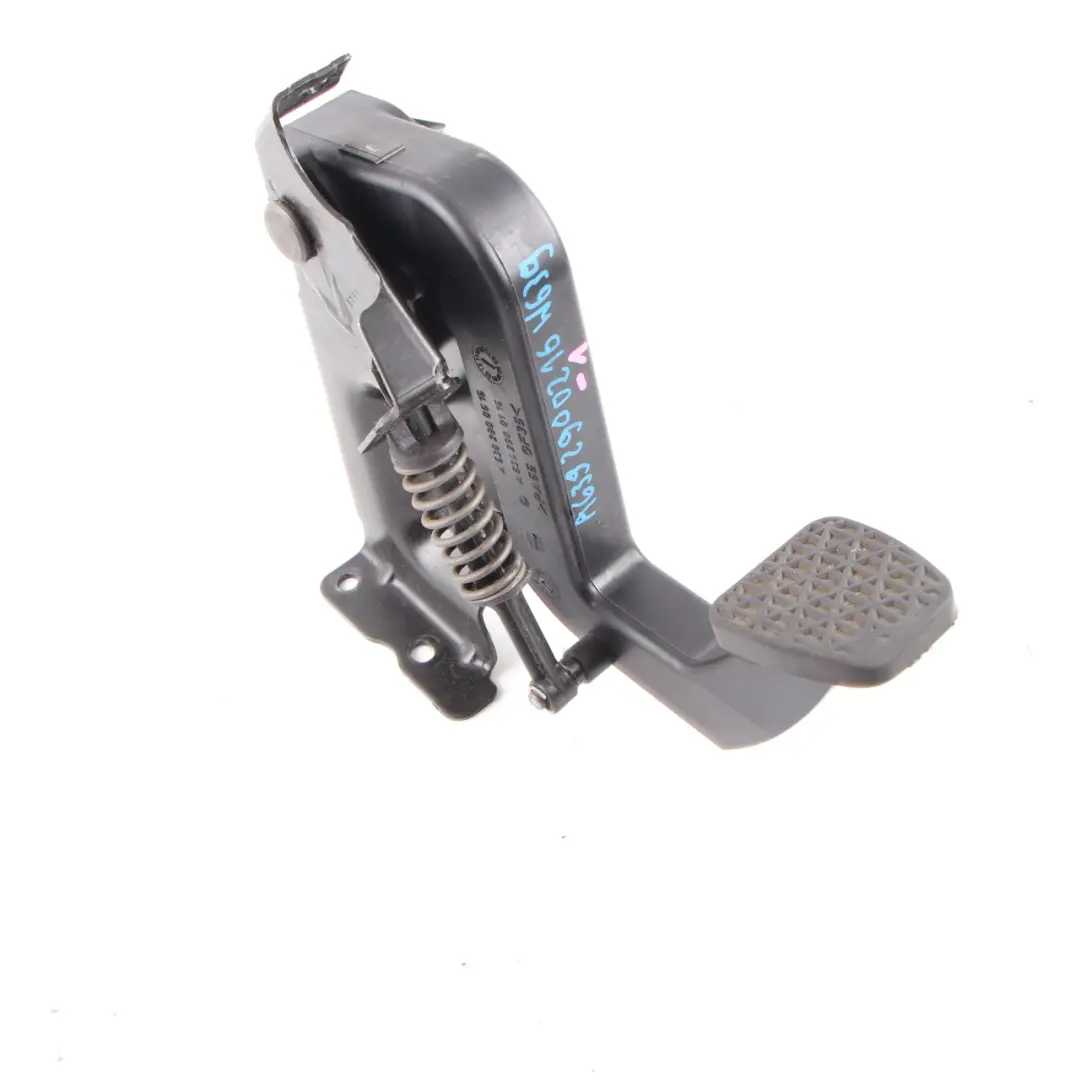 Clutch Pedal Unit Manual Transmission to Mercedes Vito Viano W639 with Part number A6392900216 Mercedes Vito Viano W639 Clutch Pedal Unit Manual Transmission - SKU A6392900216-1 - Part number A6392900216