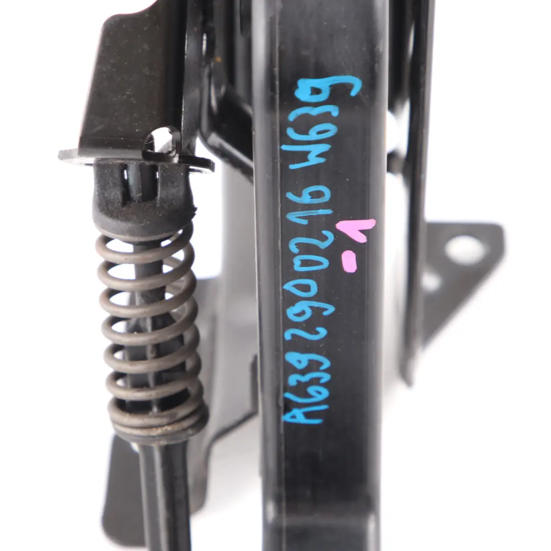 Clutch Pedal Unit Manual Transmission to Mercedes Vito Viano W639 with Part number A6392900216 Mercedes Vito Viano W639 Clutch Pedal Unit Manual Transmission - SKU A6392900216-1 - Part number A6392900216