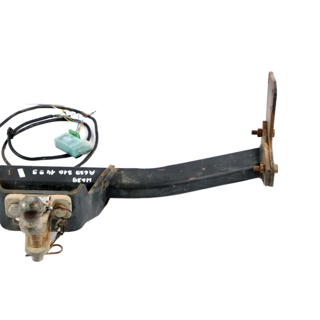 Towbar Towing Hitch Brink Dixon Bate Tow Bar Mechanism to Mercedes Vito W639 with Part number A6393101495 Mercedes Vito W639 Towbar Towing Hitch Brink Dixon Bate Tow Bar Mechanism - SKU A6393101495 - Part number A6393101495