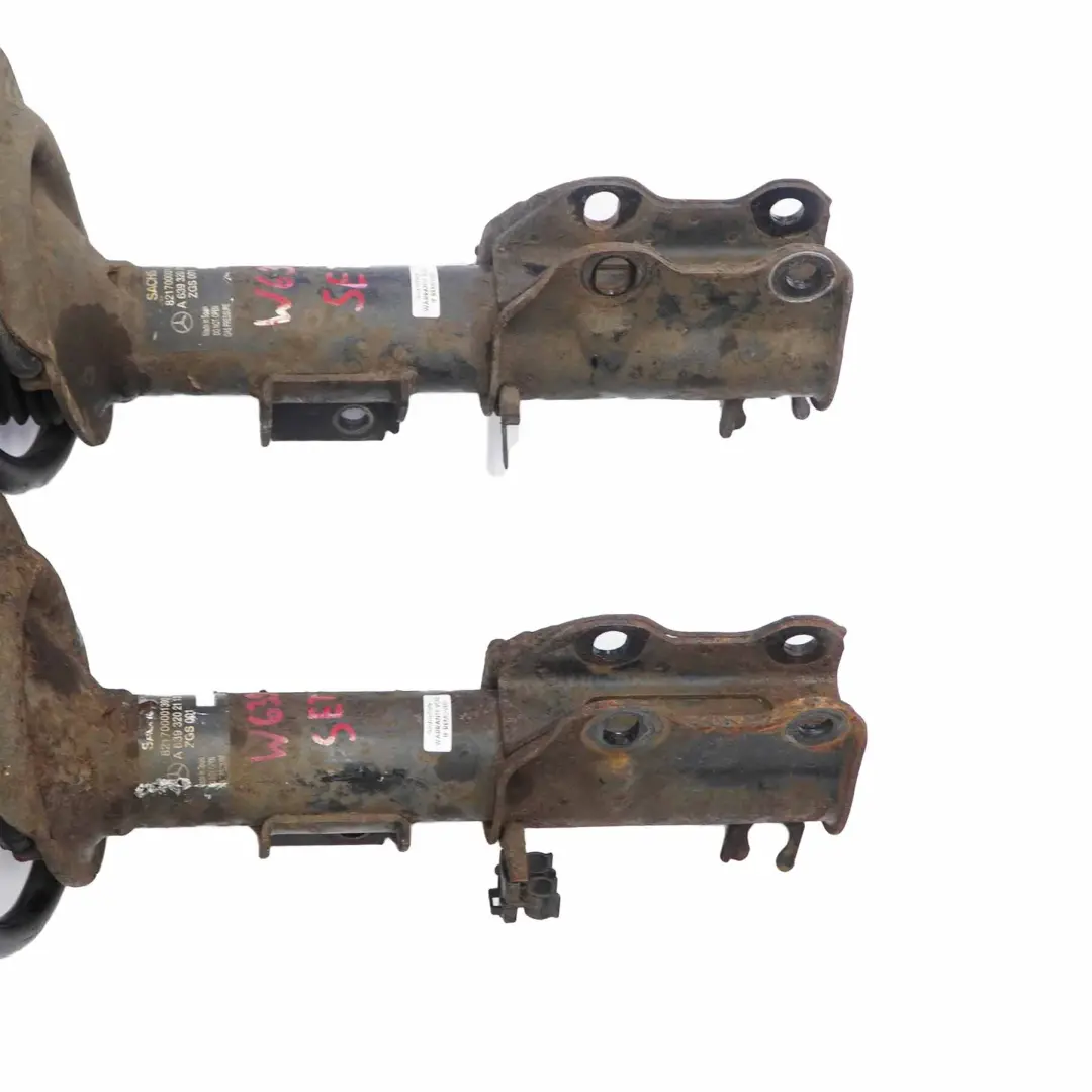 Delantero Izquierdo Derecho Juego Amortiguador Muelle para Mercedes Vito W639 con número de pieza A6393202113 Mercedes Vito W639 Delantero Izquierdo Derecho Juego Amortiguador Muelle - SKU A6393202113 - Número de pieza A6393202113