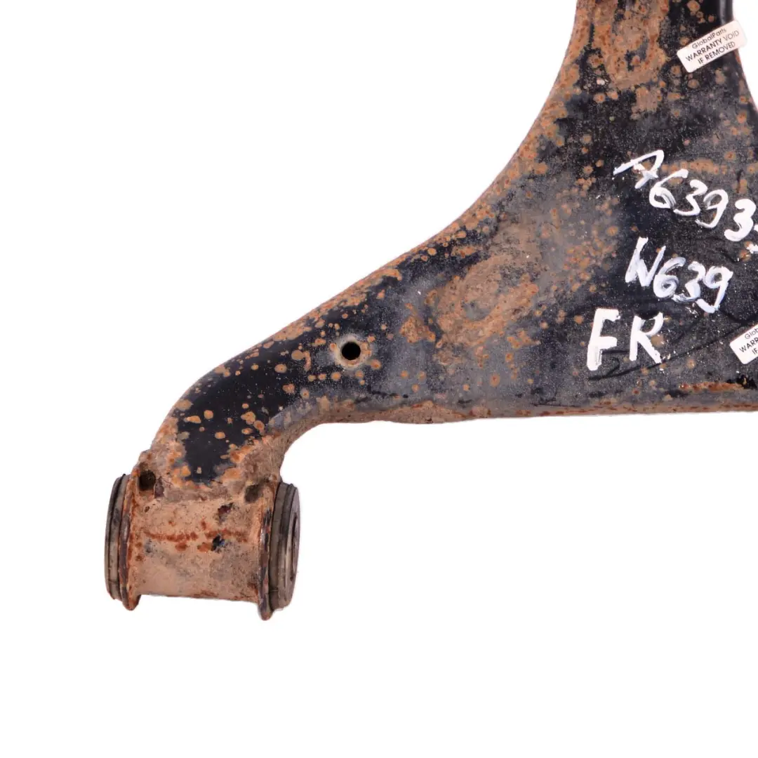Bras De Suspension Inférieur Droit Pour Essieu Avant pour Mercedes Vito Viano W639 à propos du numéro de pièce A6393300910 Mercedes Vito Viano W639 Bras De Suspension Inférieur Droit Pour Essieu Avant - SKU A6393300910 - Numéro de pièce A6393300910