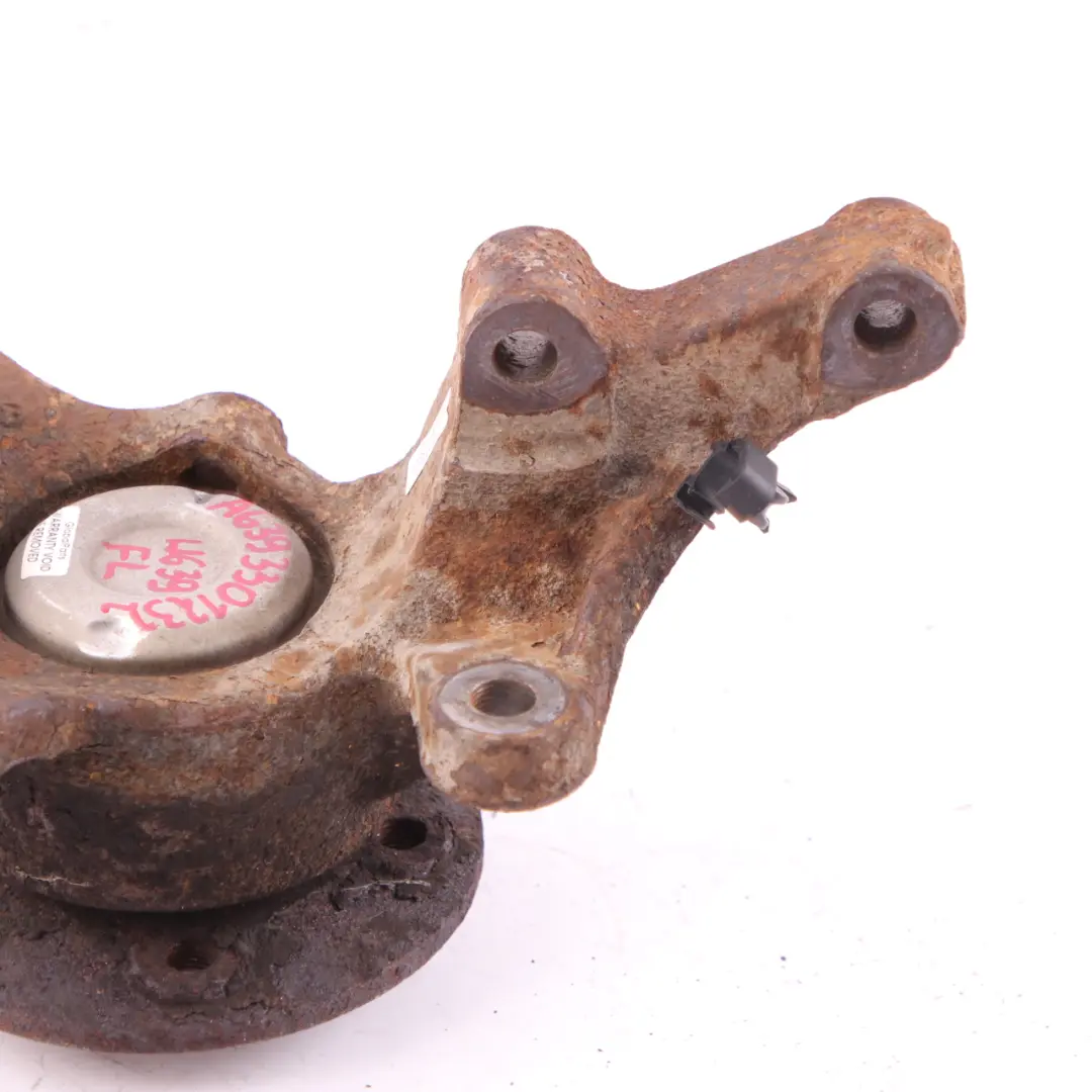 Sospensione Anteriore Destra O/S Portaruota Mozzo Assale per Mercedes W639 con numero di parte A6393301332 Mercedes W639 Sospensione Anteriore Destra O/S Portaruota Mozzo Assale - SKU A6393301332 - Numero di parte A6393301332