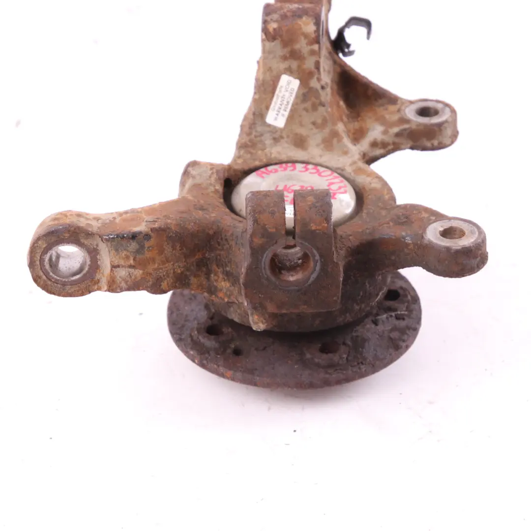 Front Right O/S Suspension Wheel Carrier Hub Axle to Mercedes W639 with Part number A6393301332 Mercedes W639 Front Right O/S Suspension Wheel Carrier Hub Axle - SKU A6393301332 - Part number A6393301332