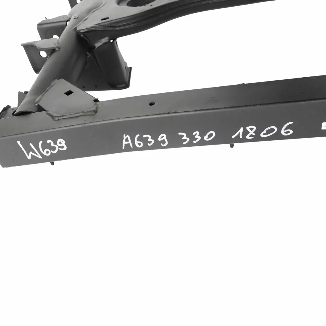 Eje delantero Subchasis Portador Motor Cuna para Mercedes Vito Viano W639 con número de pieza A6393301806 Mercedes Vito Viano W639 Eje delantero Subchasis Portador Motor Cuna - SKU A6393301806 - Número de pieza A6393301806