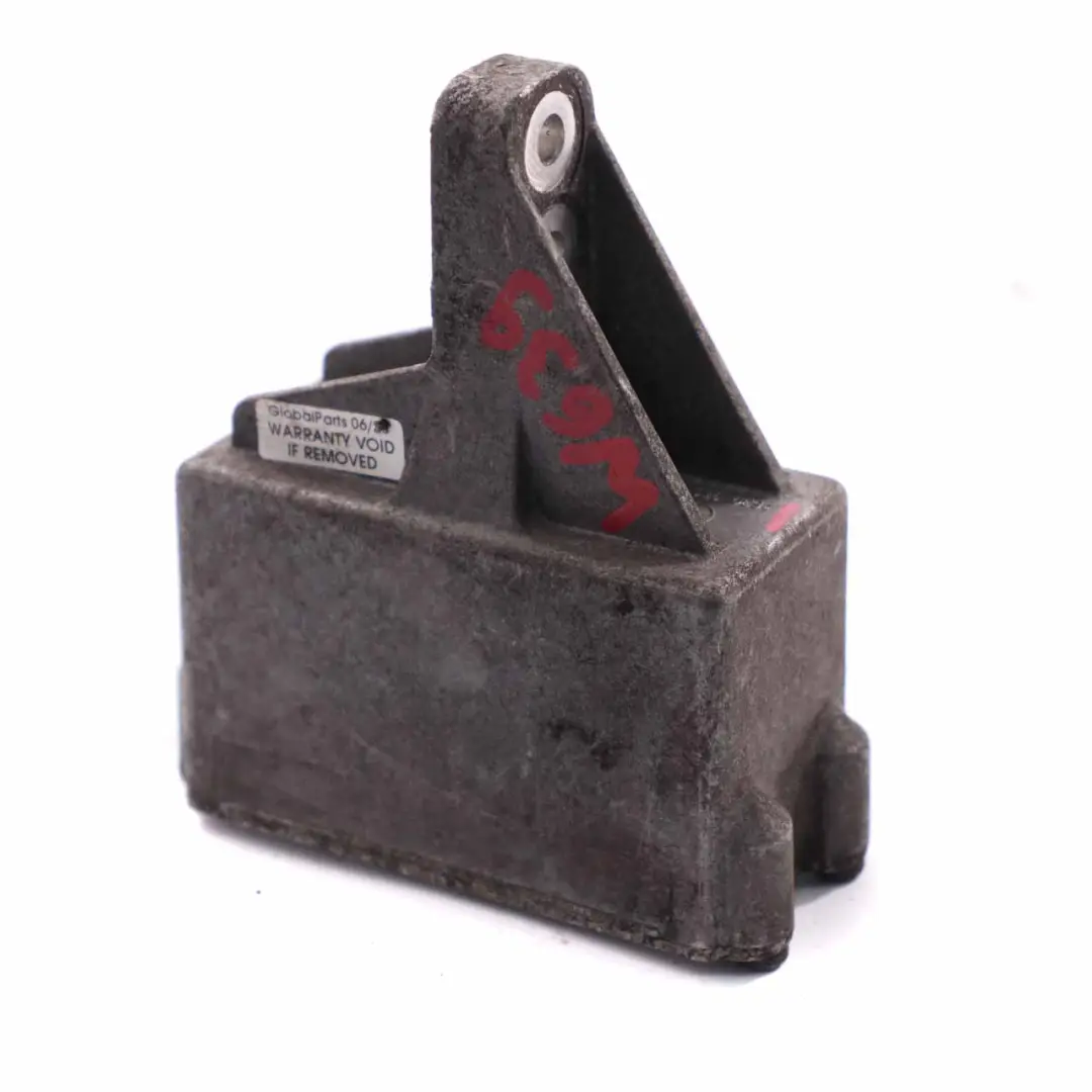 Supporto supporto differenziale asse posteriore per Mercedes Vito W639 con numero di parte A6393500372 Mercedes Vito W639 Supporto supporto differenziale asse posteriore - SKU A6393500372 - Numero di parte A6393500372