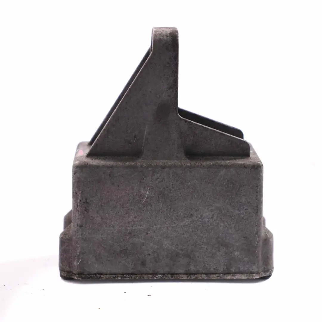 Axle Differential Holder Mount Bracket to Mercedes Vito W639 Rear with Part number A6393500372 Mercedes Vito W639 Rear Axle Differential Holder Mount Bracket - SKU A6393500372 - Part number A6393500372