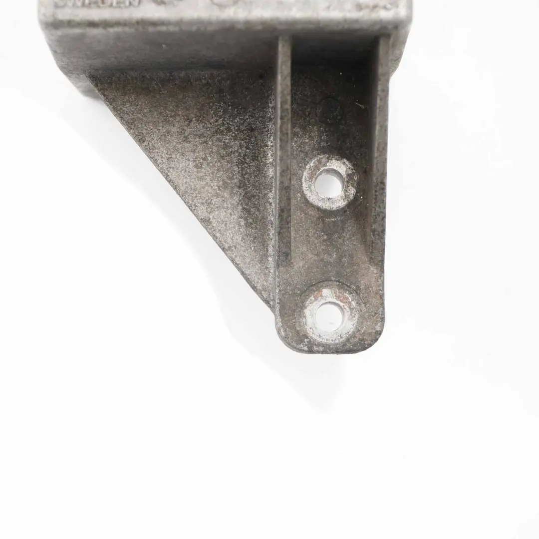 Amortisseur vibrations Mercedes W639 Essieu arrière différentiel pour à propos du numéro de pièce A6393500472 Amortisseur vibrations Mercedes W639 Essieu arrière différentiel - SKU A6393500472 - Numéro de pièce A6393500472