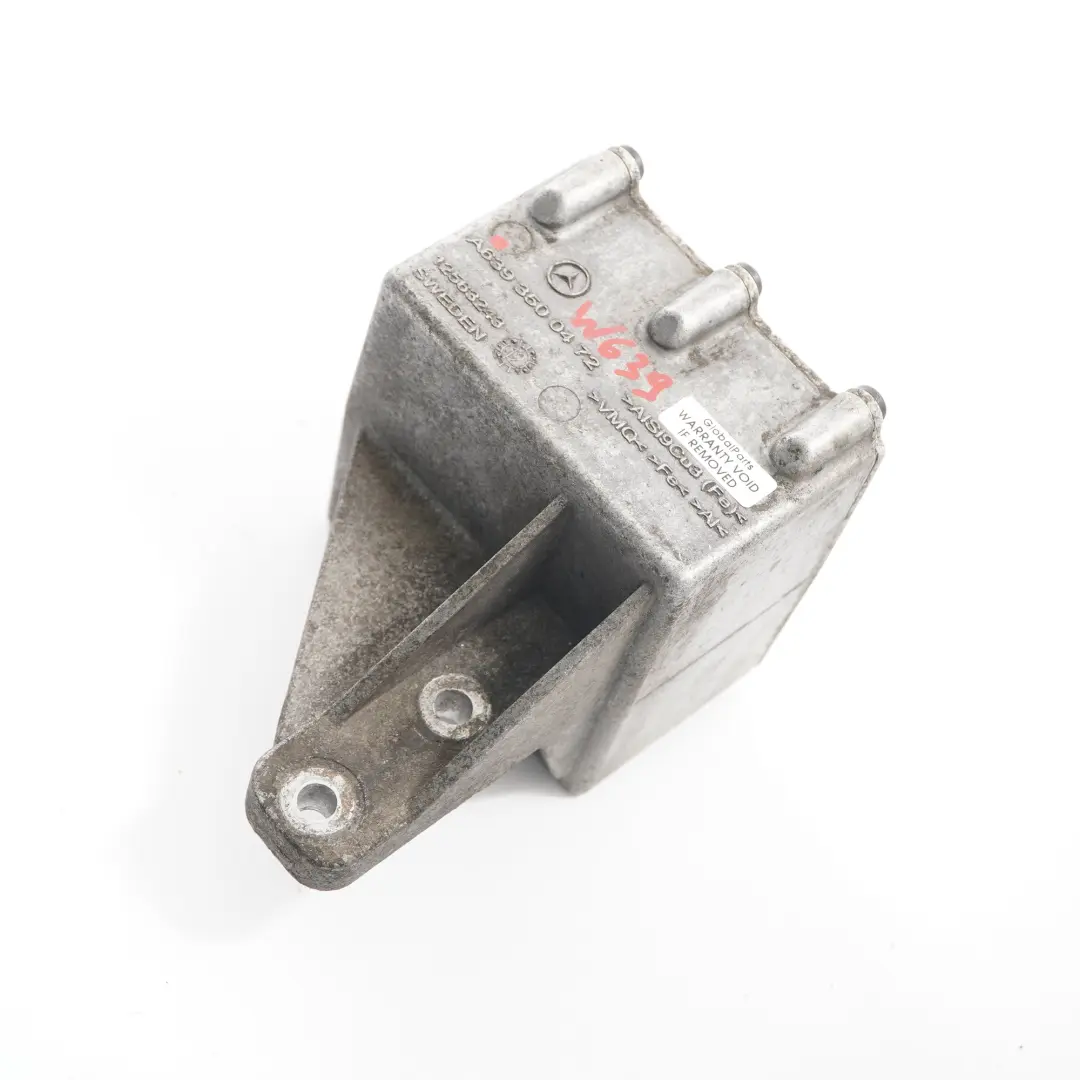 Amortiguador vibraciones Mercedes W639 trasero Soporte diferencial para con número de pieza A6393500472 Amortiguador vibraciones Mercedes W639 trasero Soporte diferencial - SKU A6393500472 - Número de pieza A6393500472