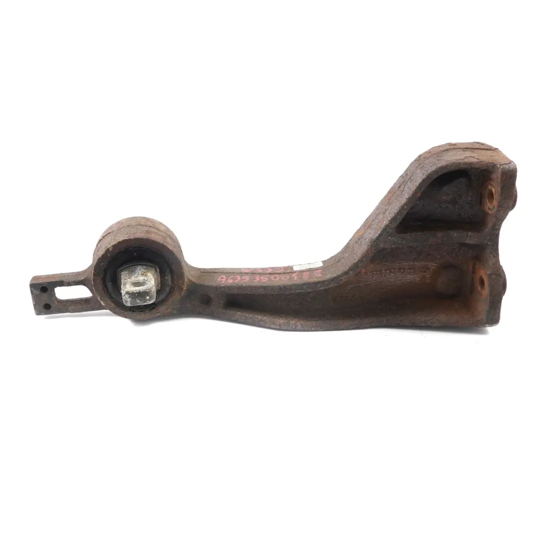 Soporte Diferencial Mercedes Vito W639 Soporte Eje Trasero para con número de pieza A6393500485 Soporte Diferencial Mercedes Vito W639 Soporte Eje Trasero - SKU A6393500485 - Número de pieza A6393500485