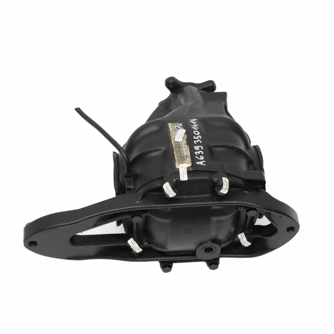 Differenziale posteriore Assale 3.273 GARANZIA per Mercedes Vito W639 con numero di parte A6393501414 Mercedes Vito W639 Differenziale posteriore Assale 3.273 GARANZIA - SKU A6393501414 - Numero di parte A6393501414