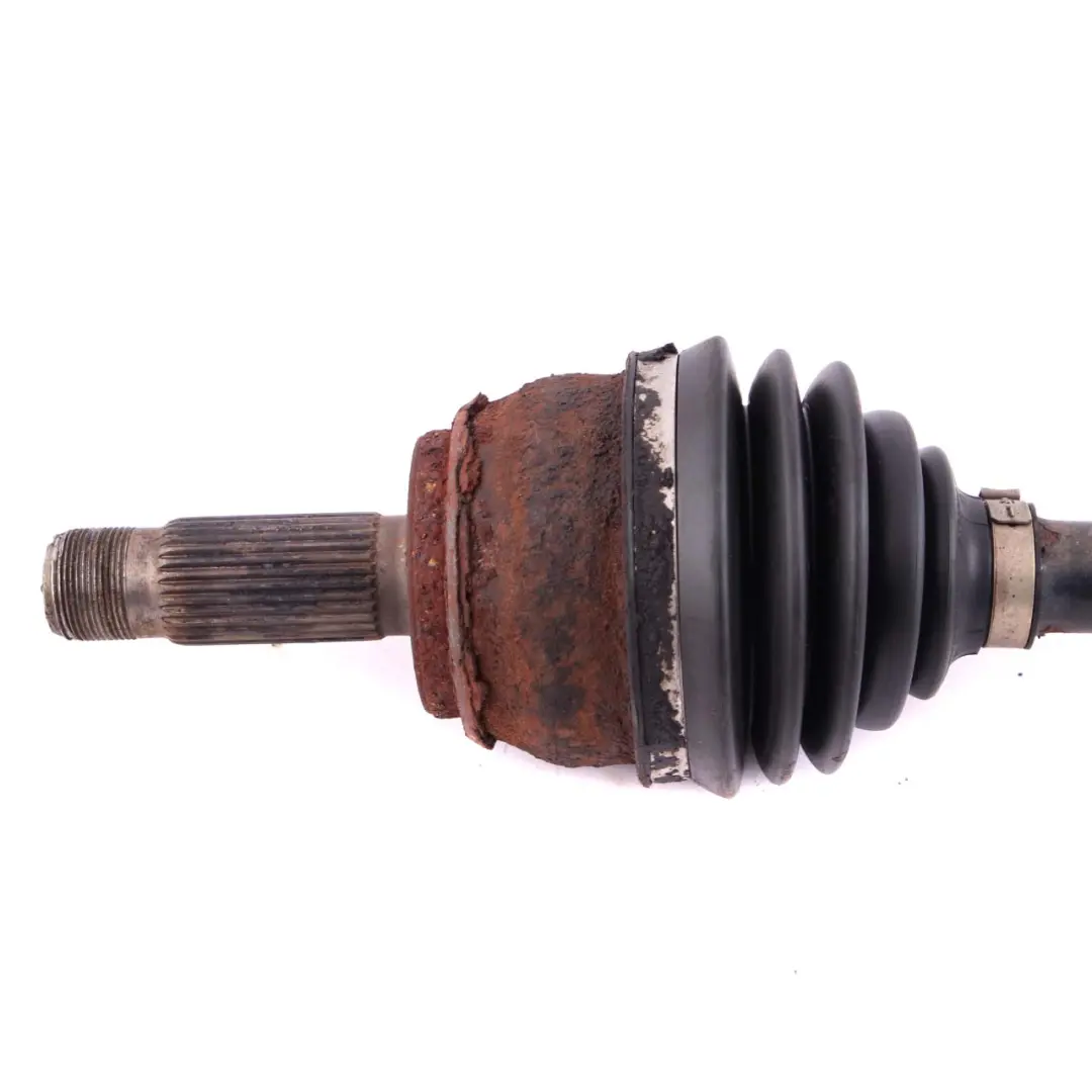 Eje Trasero Salida Transmision Manual para Mercedes Vito W639 con número de pieza A6393501610 Mercedes Vito W639 Eje Trasero Salida Transmision Manual - SKU A6393501610 - Número de pieza A6393501610