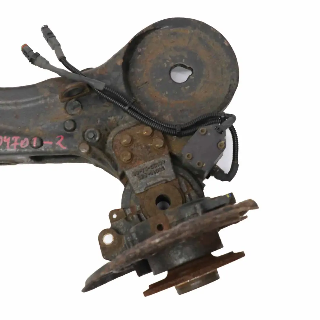 Radnabe links Bein Querlenker torsionssteif Hinterachse für Mercedes W639 mit Teilenummer A6393504701 Mercedes W639 Radnabe links Bein Querlenker torsionssteif Hinterachse - SKU A6393504701-2 - Teilenummer A6393504701