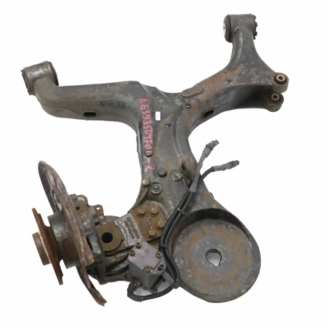 Radnabe links Bein Querlenker torsionssteif Hinterachse für Mercedes W639 mit Teilenummer A6393504701 Mercedes W639 Radnabe links Bein Querlenker torsionssteif Hinterachse - SKU A6393504701-2 - Teilenummer A6393504701