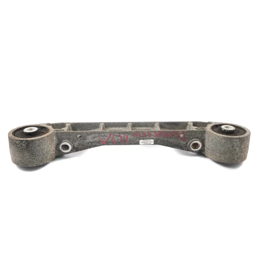 Hinterachse Subframe Cradle Differential Halter Halterung für Mercedes Vito W639 mit Teilenummer A6393506101 Mercedes Vito W639 Hinterachse Subframe Cradle Differential Halter Halterung - SKU A6393506101 - Teilenummer A6393506101