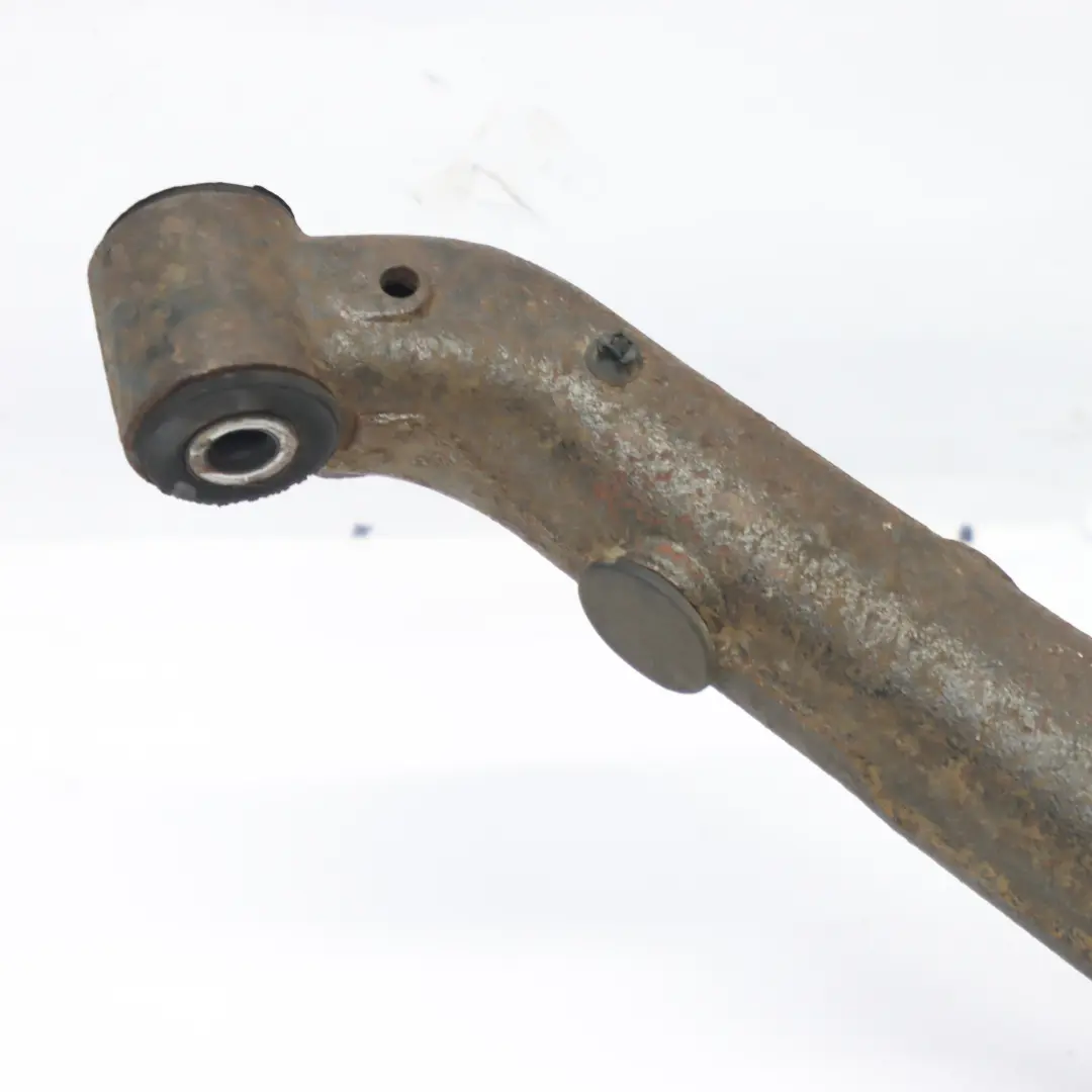 Mercedes Vito W639 Moyeu de roue arrière gauche Suspension - SKU A6393508705-1 - Numéro de pièce A6393508705
