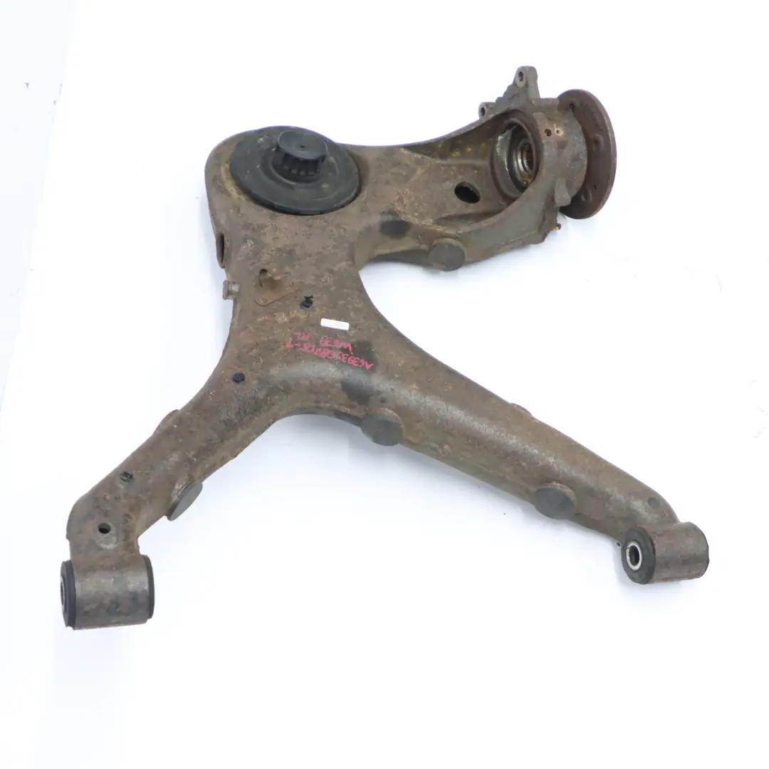 Radnabe hinten linksAufhängung Bein Radträger Achse für Mercedes Vito W639 mit Teilenummer A6393508705 Mercedes Vito W639 Radnabe hinten linksAufhängung Bein Radträger Achse - SKU A6393508705-1 - Teilenummer A6393508705