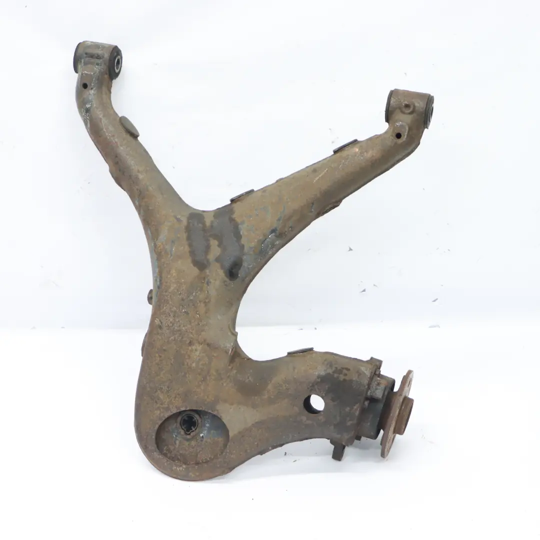 Mercedes Vito W639 cubo de rueda trasera izquierda Suspensión Pierna Rueda Eje - SKU A6393508705-1 - Número de pieza A6393508705