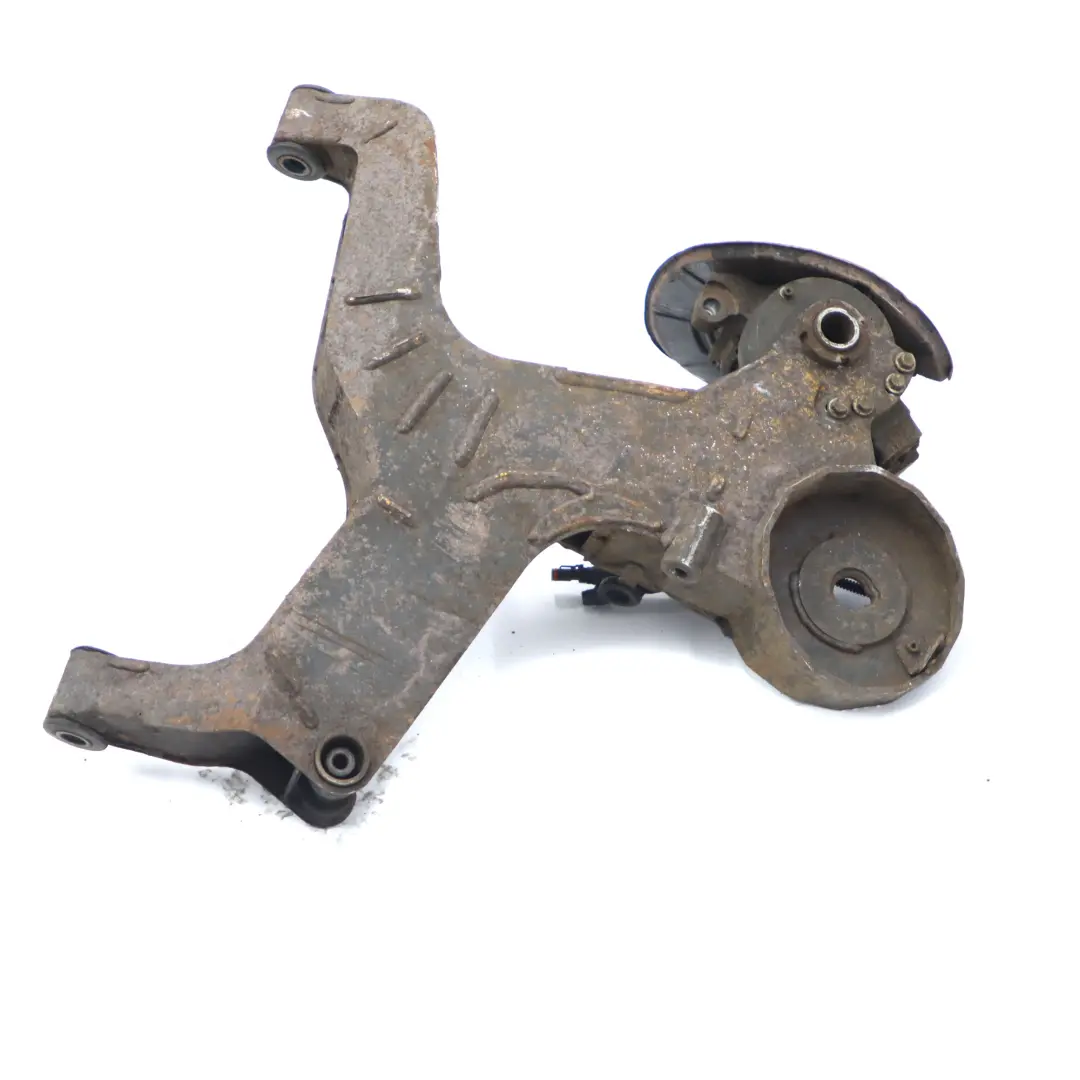 Zwrotnica Piasta Zawieszenia Koła Lewa Tylna Noga do Mercedes Vito W639 o numerze A6393508905 Mercedes Vito W639 Zwrotnica Piasta Zawieszenia Koła Lewa Tylna Noga - SKU A6393508905 - Numer Części A6393508905