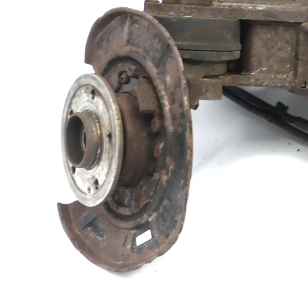 Moyeu de roue arrière gauche Suspension pour Mercedes Vito W639 à propos du numéro de pièce A6393508905 Mercedes Vito W639 Moyeu de roue arrière gauche Suspension - SKU A6393508905 - Numéro de pièce A6393508905