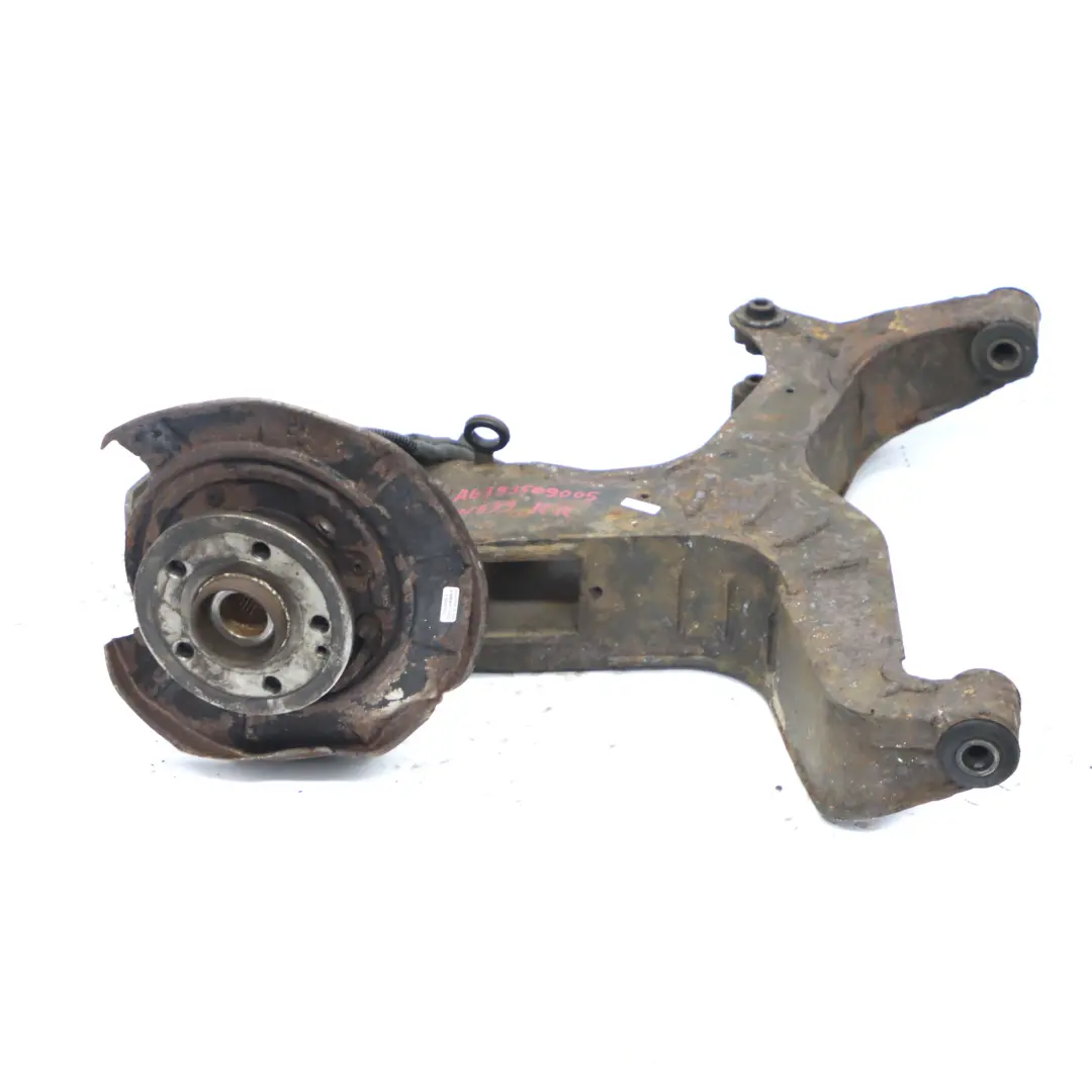 Zwrotnica Piasta Zawieszenia Koła Prawa Tylna Noga do Mercedes Vito W639 o numerze A6393509005 Mercedes Vito W639 Zwrotnica Piasta Zawieszenia Koła Prawa Tylna Noga - SKU A6393509005 - Numer Części A6393509005