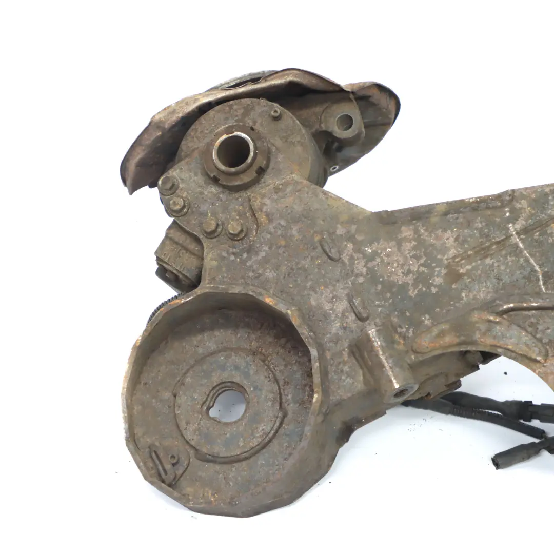 Mercedes Vito W639 Mozzo ruota posteriore destro Gamba Assale portaruota - SKU A6393509005 - Numero di parte A6393509005