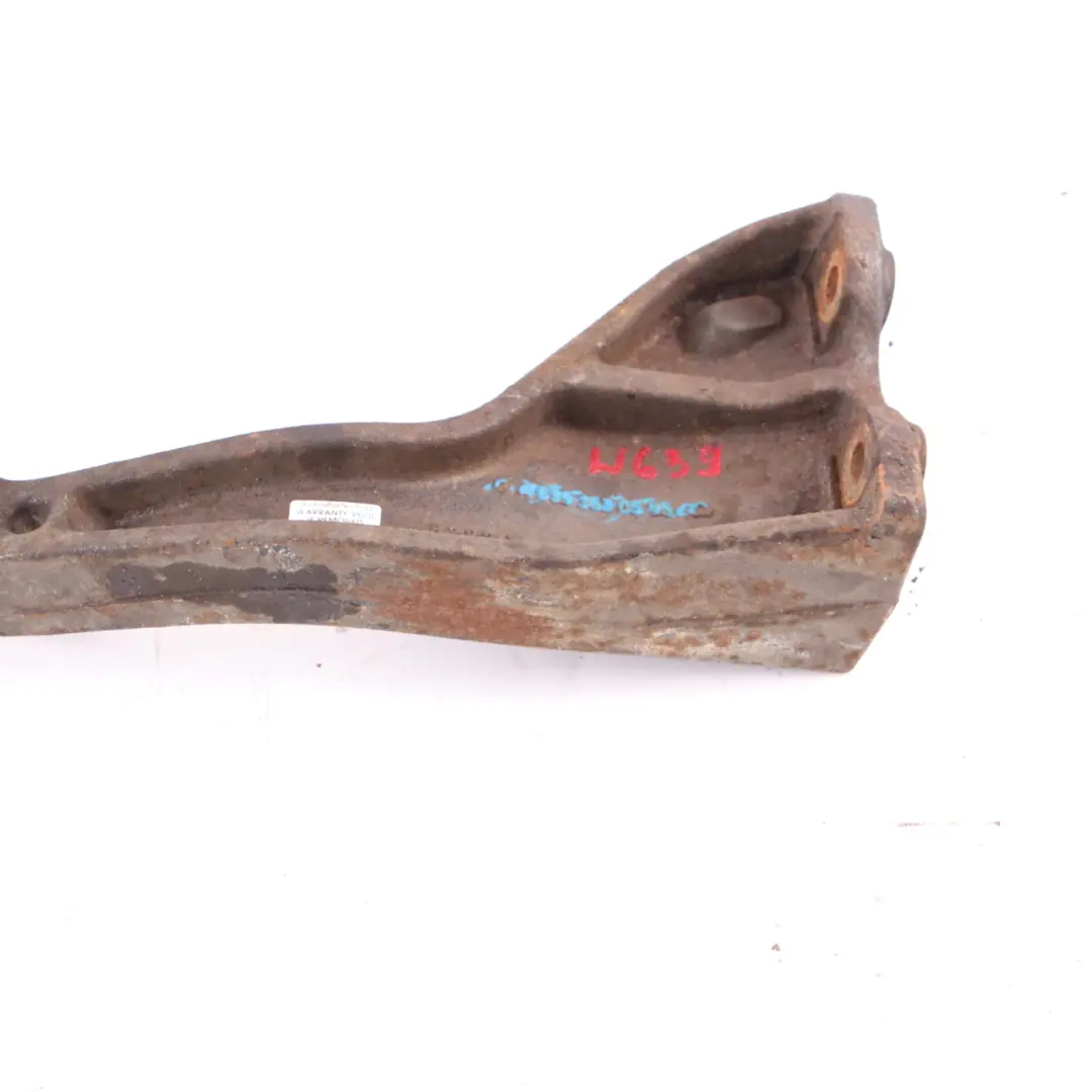 Supporto supporto differenziale asse posteriore per Mercedes Vito W639 con numero di parte A6393530595 Mercedes Vito W639 Supporto supporto differenziale asse posteriore - SKU A6393530595 - Numero di parte A6393530595