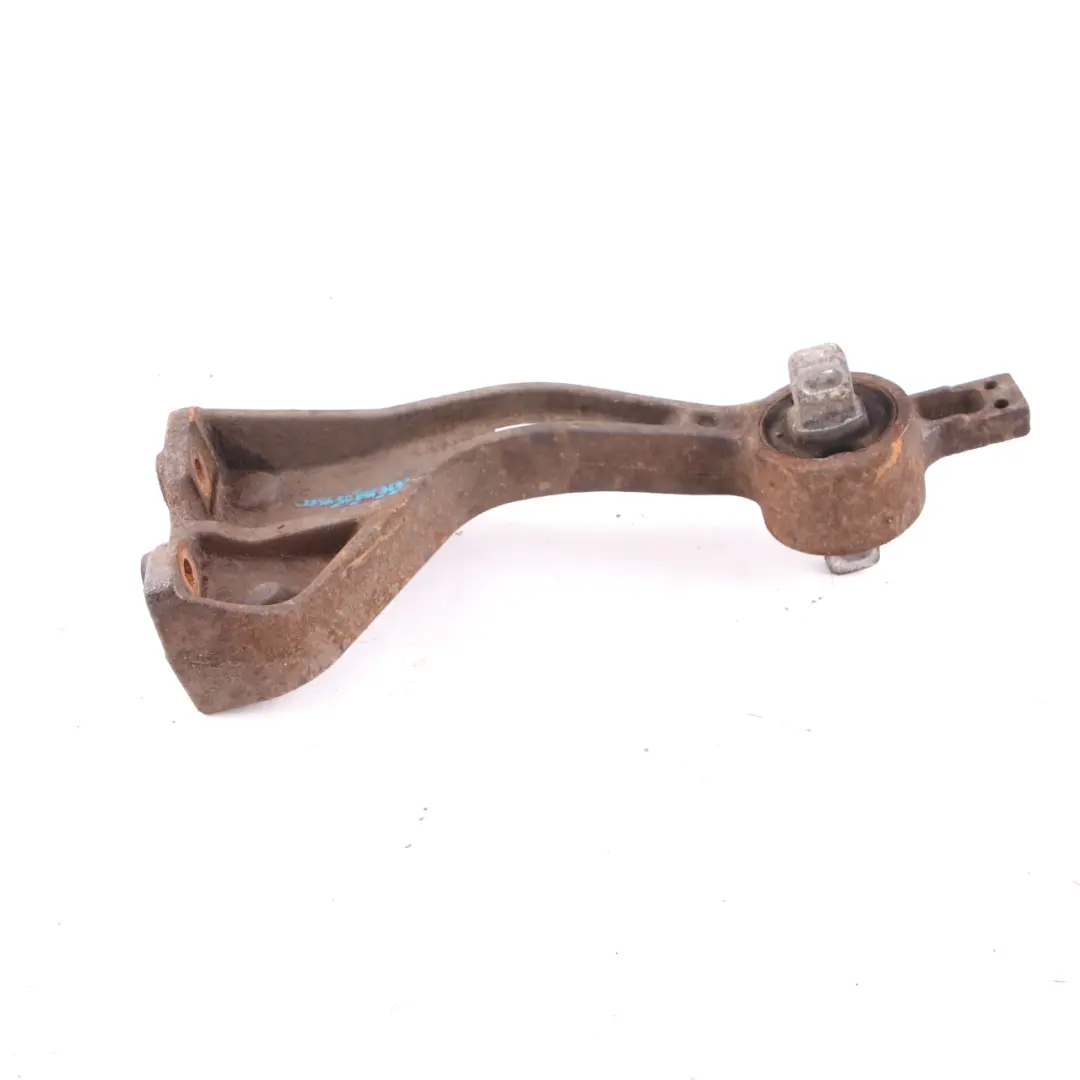 Support fixation de différentiel d'essieu arrière Mercedes Vito W639 - SKU A6393530595 - Numéro de pièce A6393530595