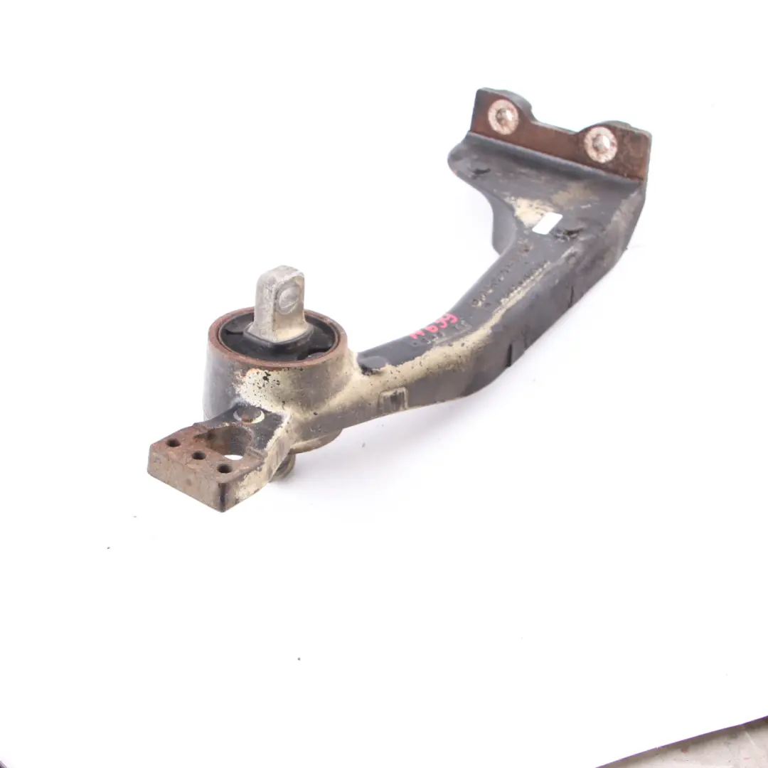 Mercedes Vito W639 Support fixation de différentiel d'essieu arrière A6393530595 - SKU A6393530695 - Numéro de pièce A6393530695