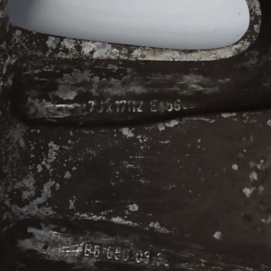 Alloy Wheel Rim 17" 7J ET:56 to Mercedes Vito W639 Silver with Part number A6394011902 Mercedes Vito W639 Silver Alloy Wheel Rim 17" 7J ET:56 - SKU A6394011902-4 - Part number A6394011902