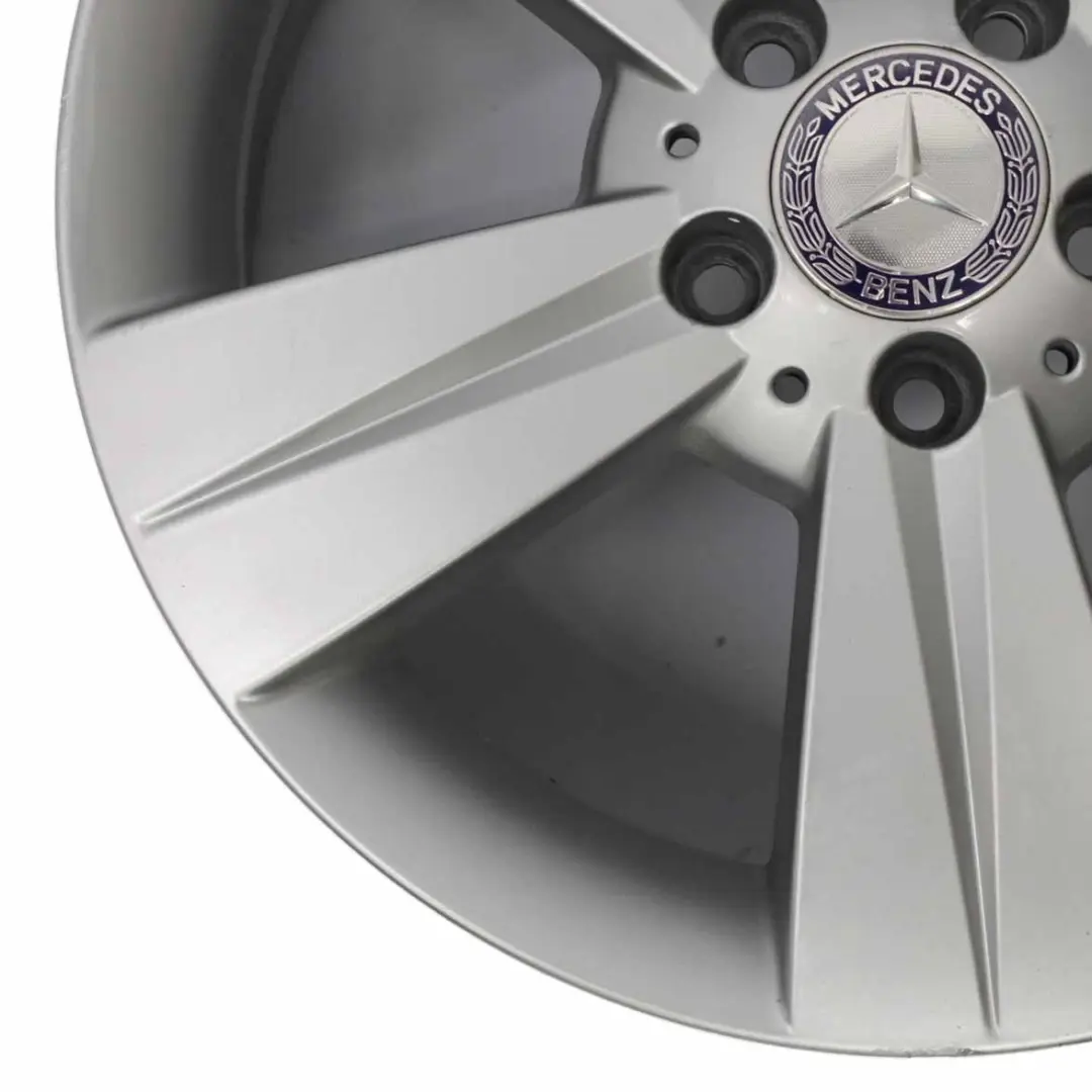 Felge Mercedes W639 Silber Leichtmetall 17" 7J ET:56 für mit Teilenummer A6394012402 Felge Mercedes W639 Silber Leichtmetall 17" 7J ET:56 - SKU A6394012402-2 - Teilenummer A6394012402
