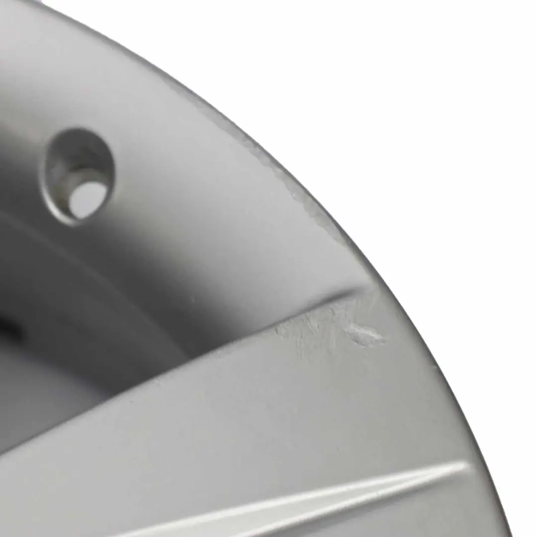 Jante Mercedes W639 en alliage argenté 17" 7J ET:56 pour à propos du numéro de pièce A6394012402 Jante Mercedes W639 en alliage argenté 17" 7J ET:56 - SKU A6394012402-2 - Numéro de pièce A6394012402