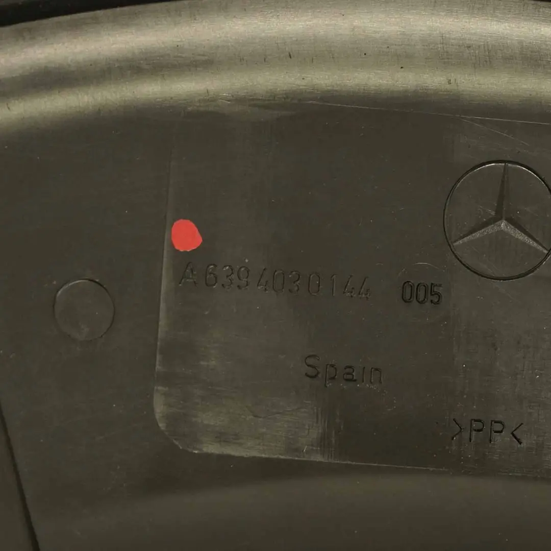 Reserverad Verkleidung Abdeckung für Mercedes Vito W639 mit Teilenummer A6394030144 Mercedes Vito W639 Reserverad Verkleidung Abdeckung - SKU A6394030144 - Teilenummer A6394030144