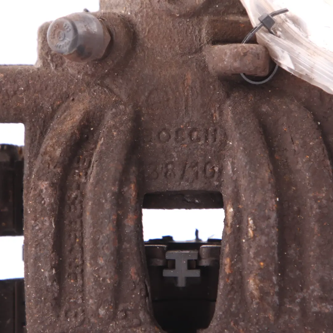 Etrier de frein arrière gauche pour Mercedes Vito W639 à propos du numéro de pièce A6394200883 Mercedes Vito W639 Etrier de frein arrière gauche - SKU A6394200883-1 - Numéro de pièce A6394200883