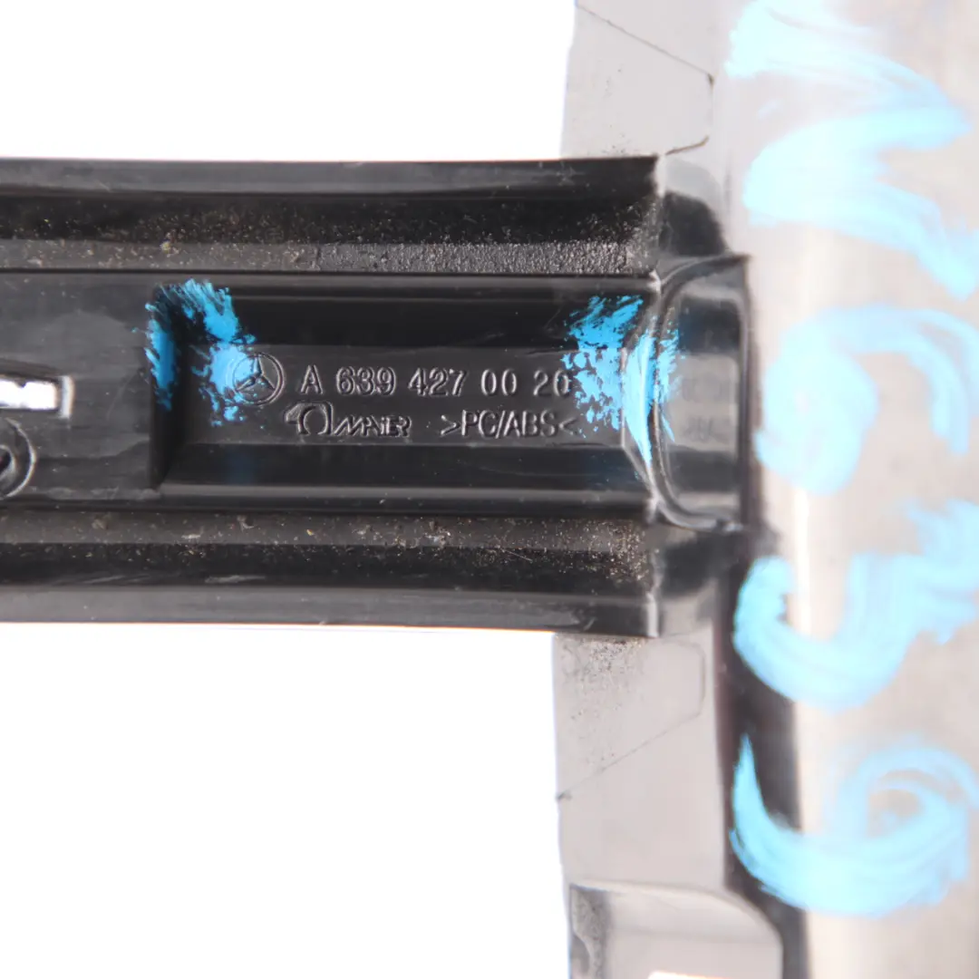 Palanca Liberacion del Freno Estacionamiento Tirador A6394270012 para Mercedes W639 con número de pieza A6394270020 Mercedes W639 Palanca Liberacion del Freno Estacionamiento Tirador A6394270012 - SKU A6394270020 - Número de pieza A6394270020