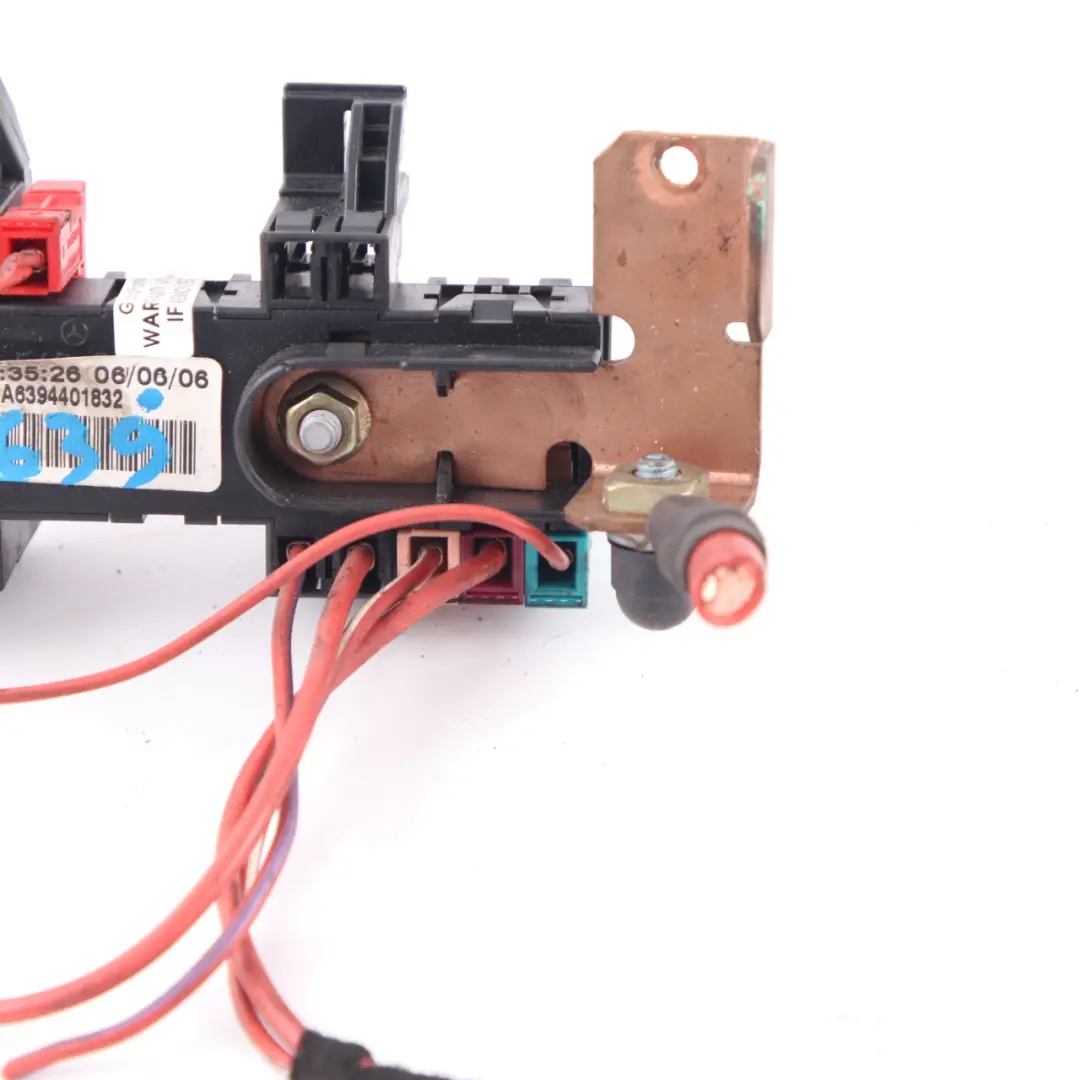 Fuse Box Control Unit Module to Mercedes W639 with Part number A6394401832 Mercedes W639 Fuse Box Control Unit Module - SKU A6394401832 - Part number A6394401832