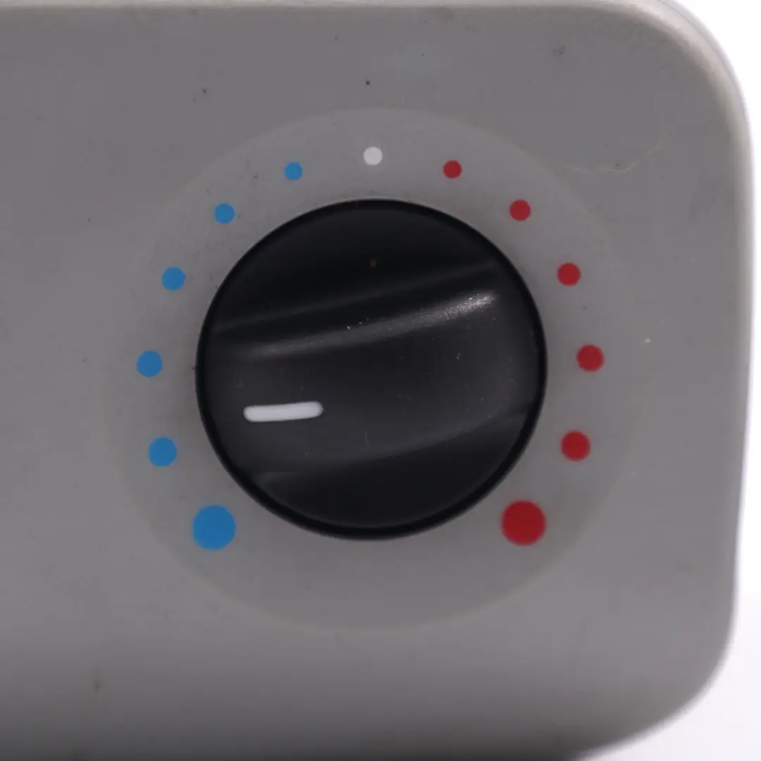 Panneau commande arrière Module l'unité climatisation pour Mercedes W639 à propos du numéro de pièce A6394460128 Mercedes W639 Panneau commande arrière Module l'unité climatisation - SKU A6394460128 - Numéro de pièce A6394460128