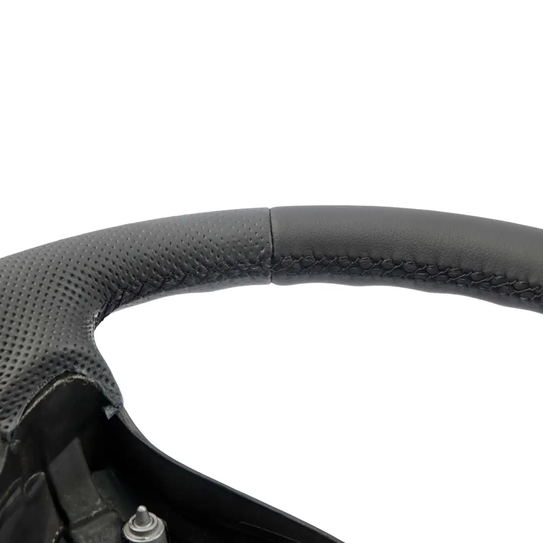 Mercedes-Benz Vito Viano W639 NOUVEAU Volant en cuir noir avec fil noir pour à propos du numéro de pièce A6394640001 Mercedes-Benz Vito Viano W639 NOUVEAU Volant en cuir noir avec fil noir - SKU A6394640001-1 - Numéro de pièce A6394640001