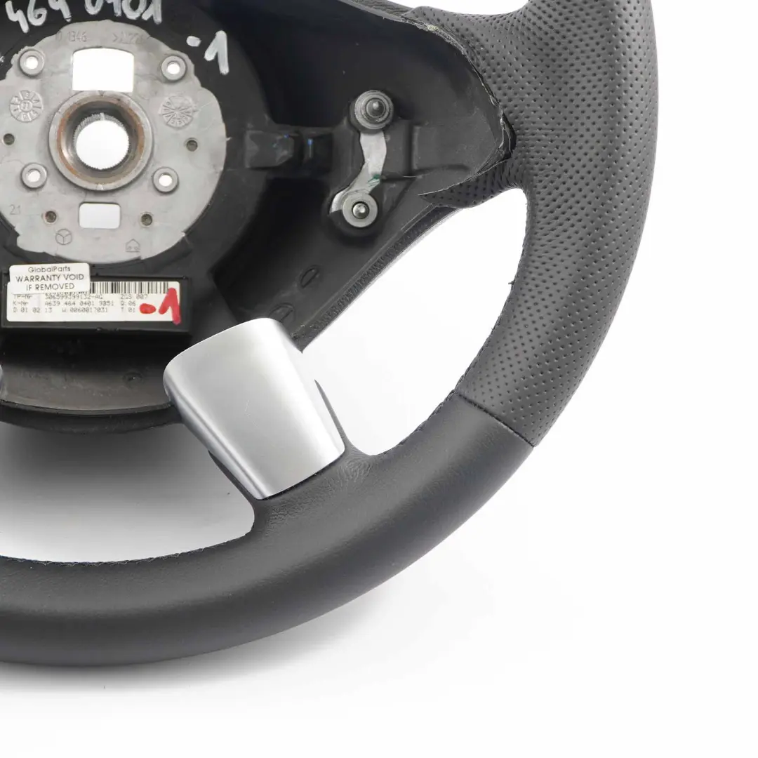 Mercedes-Benz Vito Viano W639 NUOVO Volante in pelle nera con filo nero per con numero di parte A6394640401 Mercedes-Benz Vito Viano W639 NUOVO Volante in pelle nera con filo nero - SKU A6394640401-1 - Numero di parte A6394640401