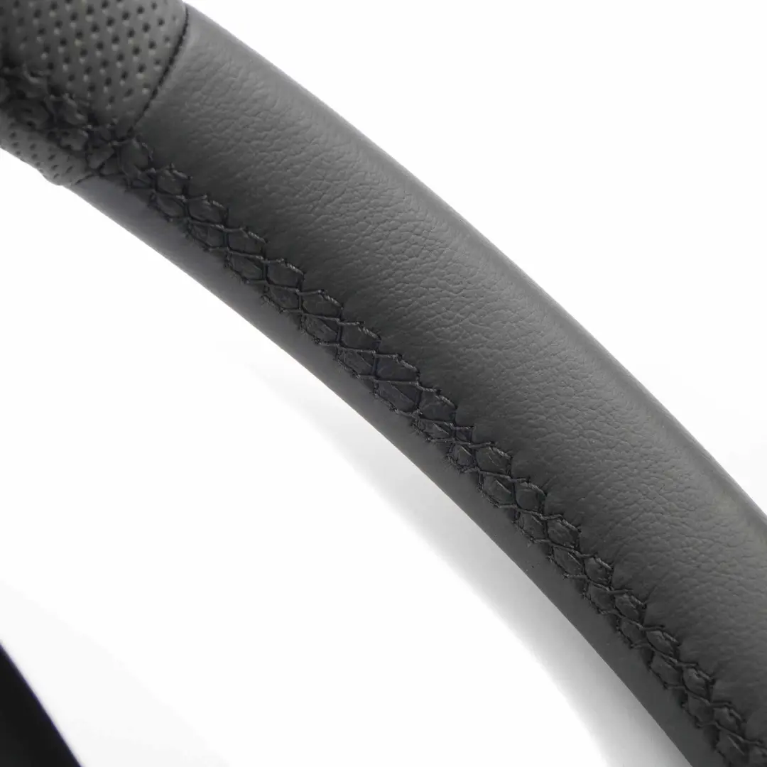 Kierownica NOWA Skóra do Mercedes Vito Viano W639 o numerze A6394640401 Mercedes Vito Viano W639 Kierownica NOWA Skóra - SKU A6394640401-1 - Numer Części A6394640401